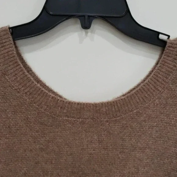 Rachel Zoe Crewneck Sweater - Picture 14 of 15